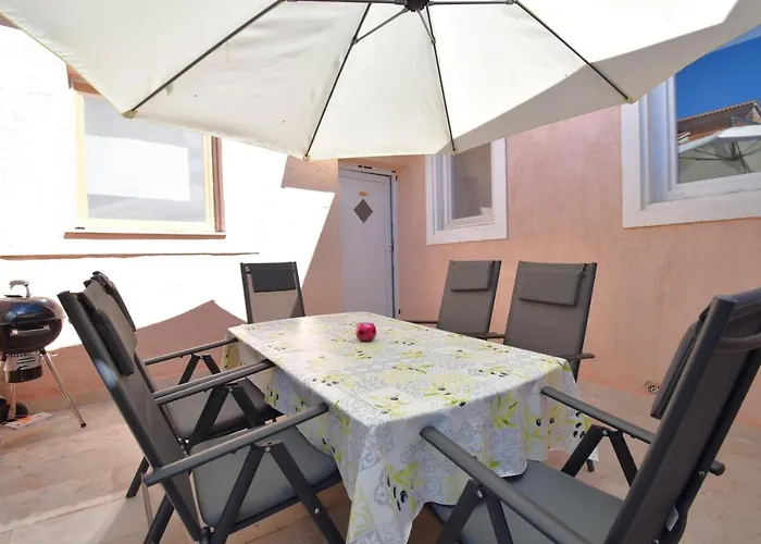 Apartament Centre With Terrace 2 *
