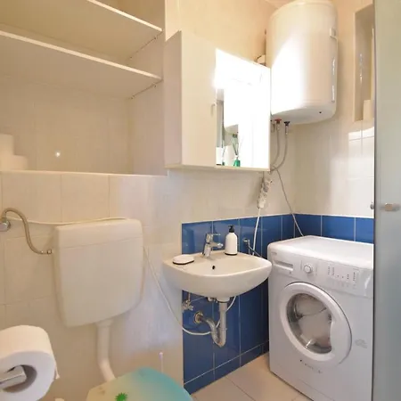 Apartment Centre With Terrace 2 *
