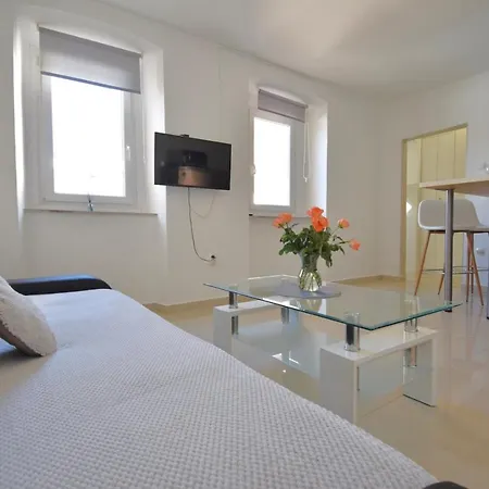 Centre With Terrace 2 Appartement *