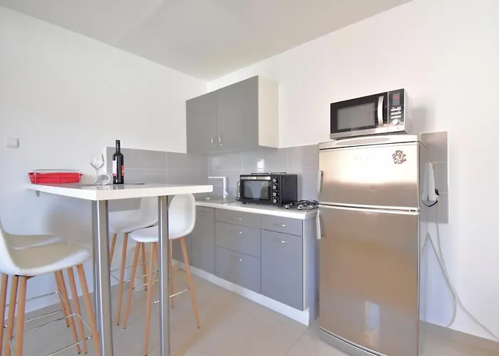 Centre With Terrace 2 Appartement Pula