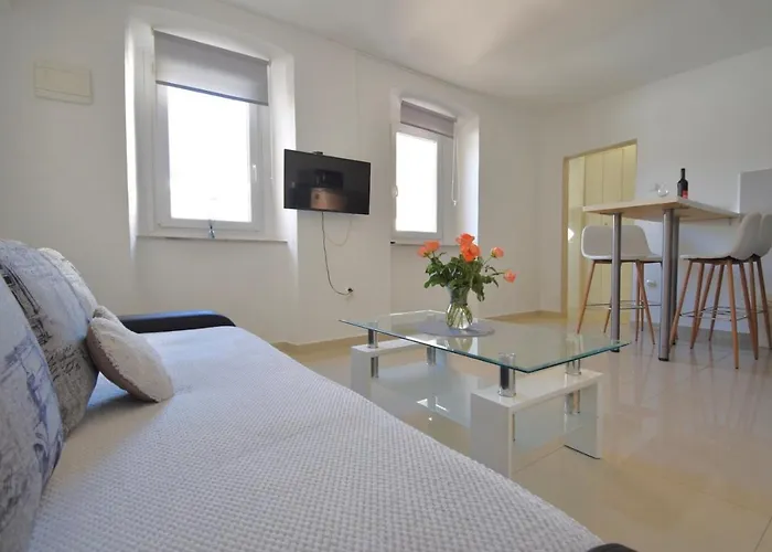 Centre With Terrace 2 Apartman *